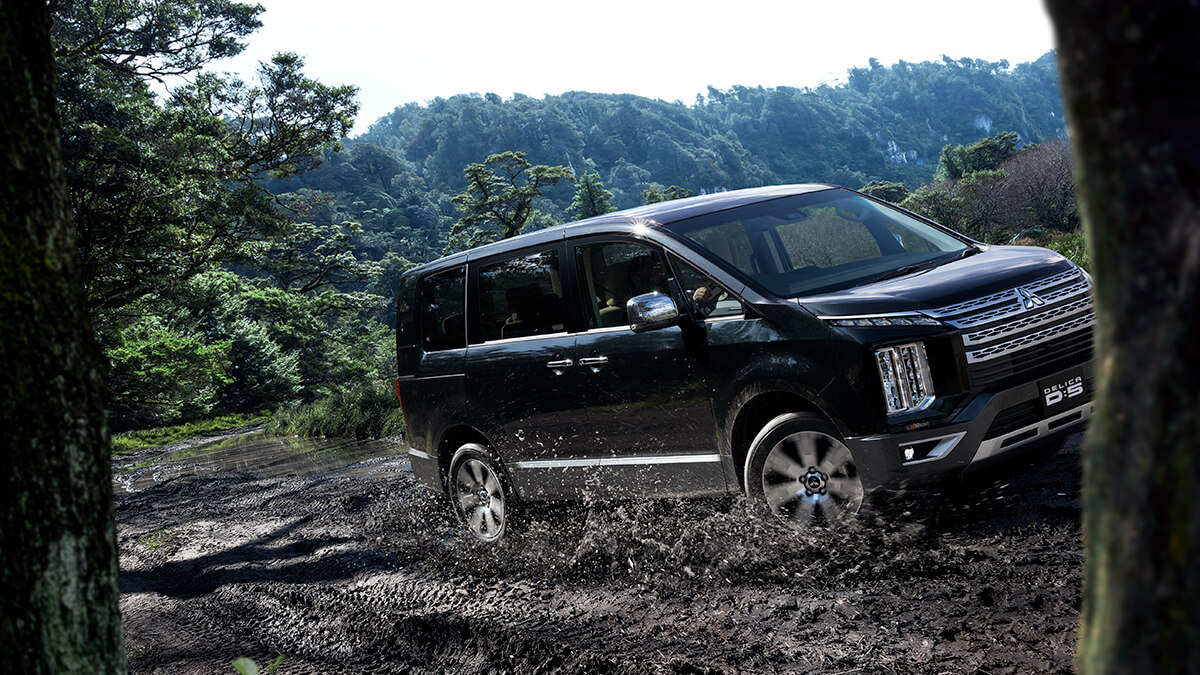 デリカD:5の車高は高すぎる？立体駐車場・荷室・乗り心地を徹底検証！
