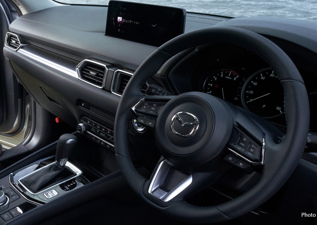 CX-5は金持ちの車？年収・維持費・購入基準をプロが解説