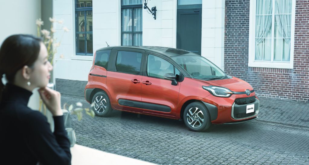 4人家族に最適なスライドドア付き車10選【2025年最新版】